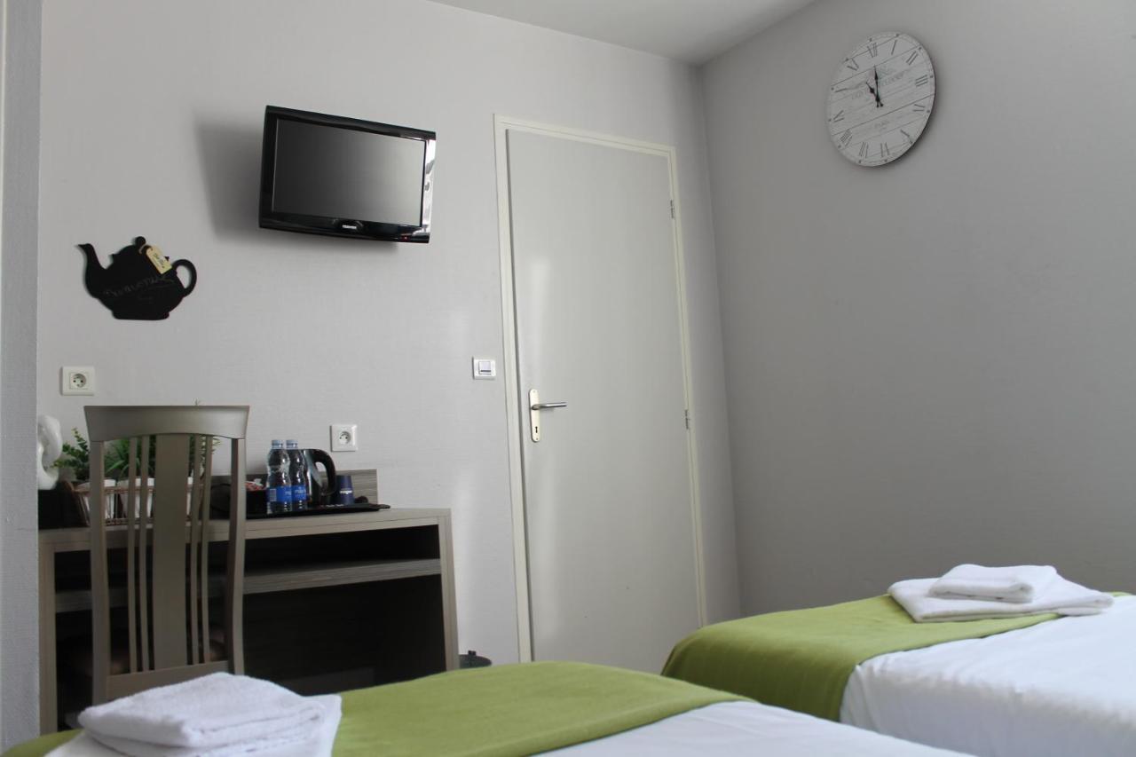 Hotel Du Centre Soustons Bagian luar foto